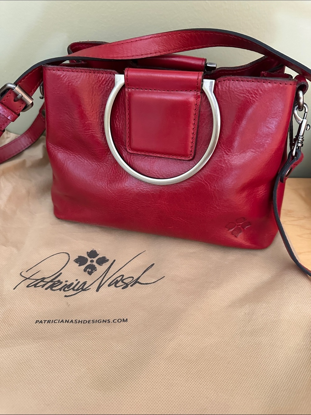 Patricia Nash Women's Red Leather Shoulder Bag - - Picture 8 of 11